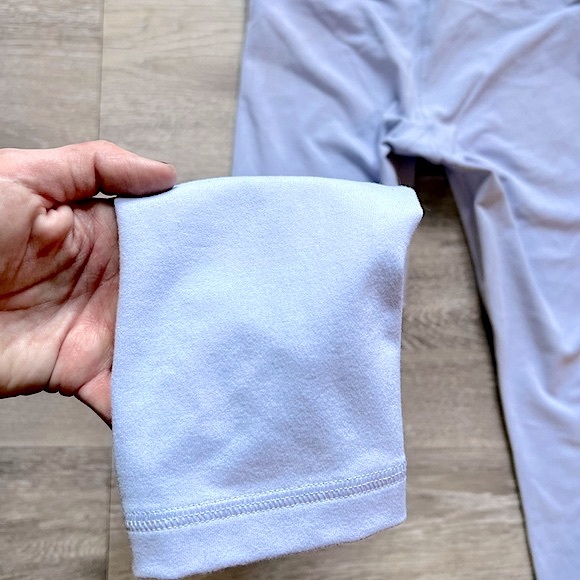 ARITZIA • TNA • Atmosphere Leggings *26” • Size Small • Very Light Purple-Blue - Picture 10 of 16